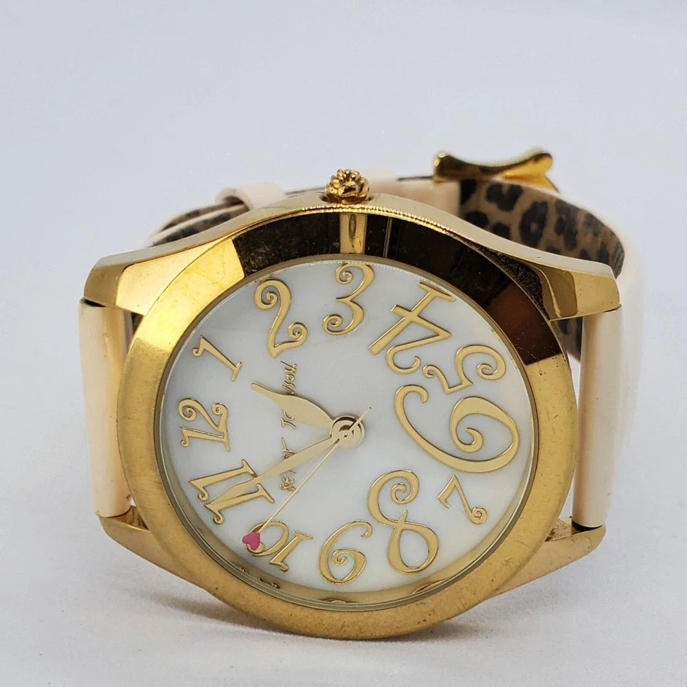Betsey Johnson Women's Watch 40MM White Dial Gold Case Cream‎ Bands New Battery